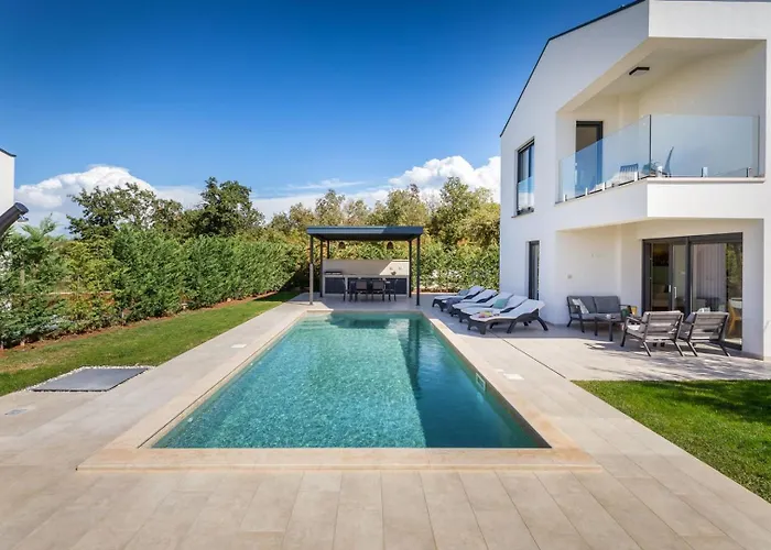 Vila Silvia By Villsy Nova Vas (Porec)