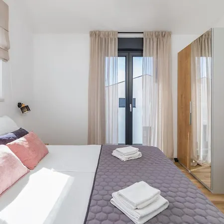 Silvia By Villsy Villa Nova Vas (Porec)