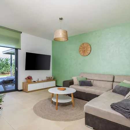 Villa Silvia By Villsy Nova Vas (Porec)