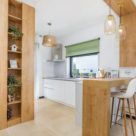 Silvia By Villsy Nova Vas (Porec)